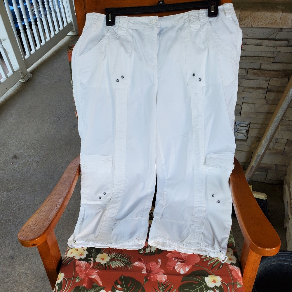Capri at mid -calf.  Super new never used.